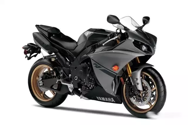 日系仿賽歷史:山葉(YAMAHA)YZF-R1(中)