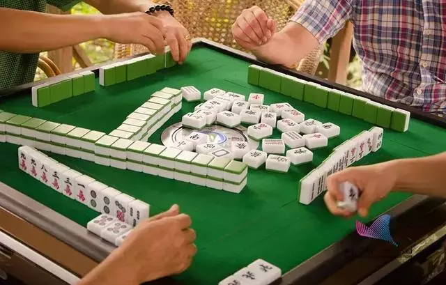 都知道久坐傷身!但對身體的危害究竟多大?多久算久坐?你卻一無所知