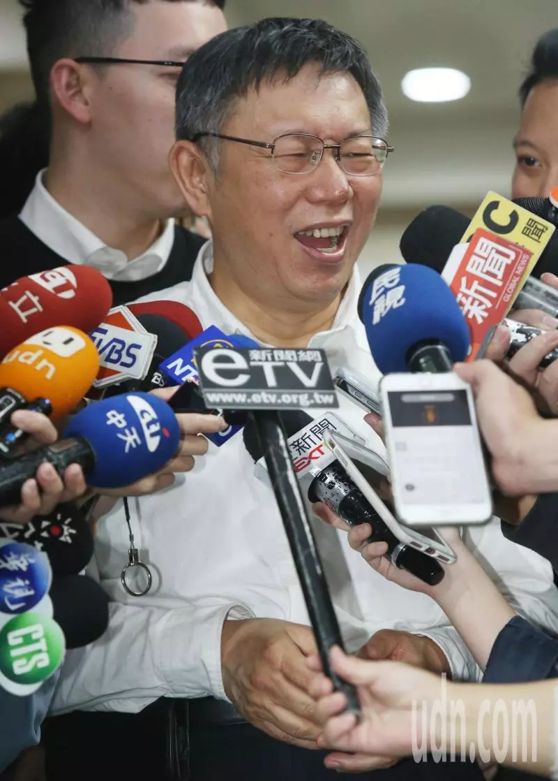 王世堅自許獸性問政 柯文哲酸:他承認是禽獸,太好了