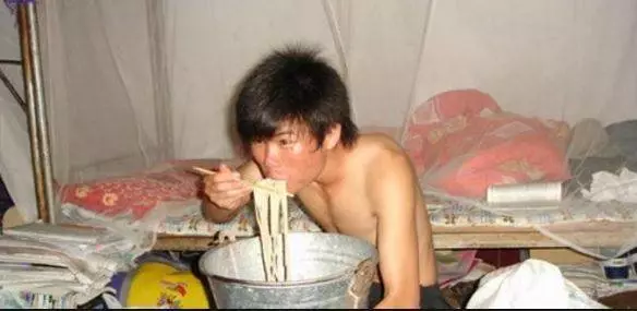 這個大陸屁孩列出徵女友的十二個條件,看到最後大家都笑了XD