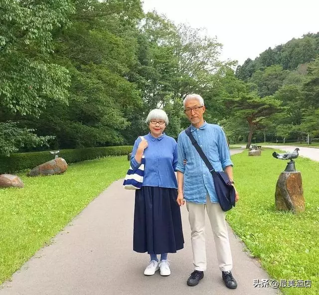 這對老夫妻愛了40年!每天「穿情侶裝曬恩愛」 80萬粉絲全融化:到老也要這麼幸福