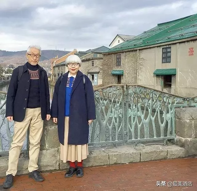 這對老夫妻愛了40年!每天「穿情侶裝曬恩愛」 80萬粉絲全融化:到老也要這麼幸福