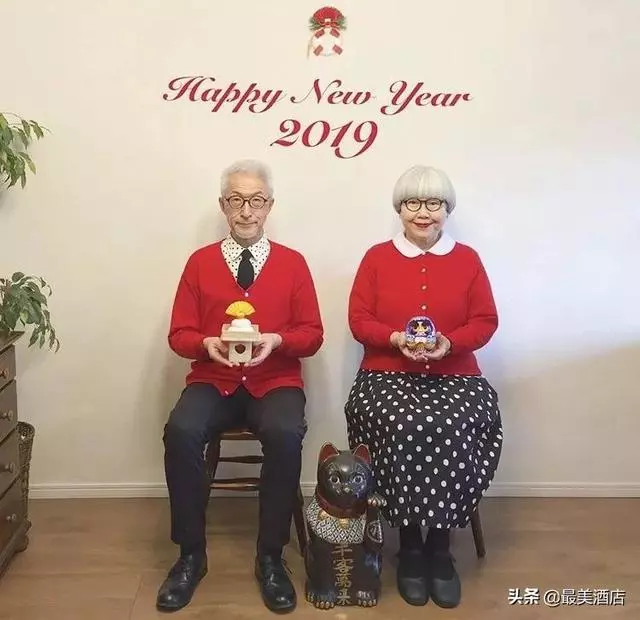 這對老夫妻愛了40年!每天「穿情侶裝曬恩愛」 80萬粉絲全融化:到老也要這麼幸福