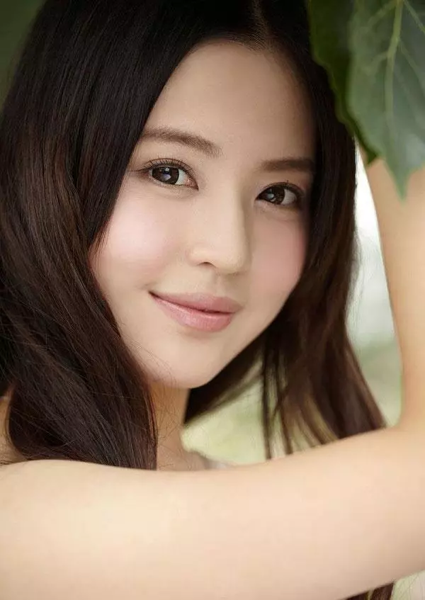 老婆每次娘家回來都先洗澡,進門看到她滿身污垢,我將她踹翻在地