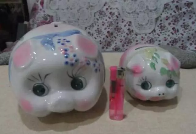 妻子給兒子零花錢,他存進存錢罐,十年後打開,我很詫異