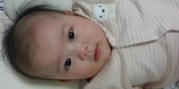 爸爸姓「位」要幫女兒取名字,但怎麼取都難聽...爺爺一開口絕了!網驚嘆:到底怎麼想的XD