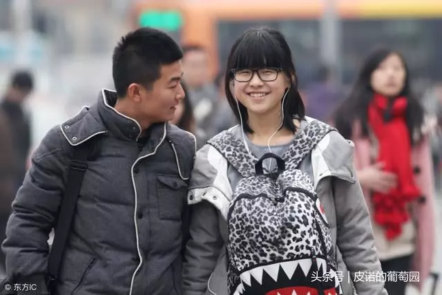 老婆,為你媽治病我已賣了套房,她有兒子,再讓我賣房過分了吧