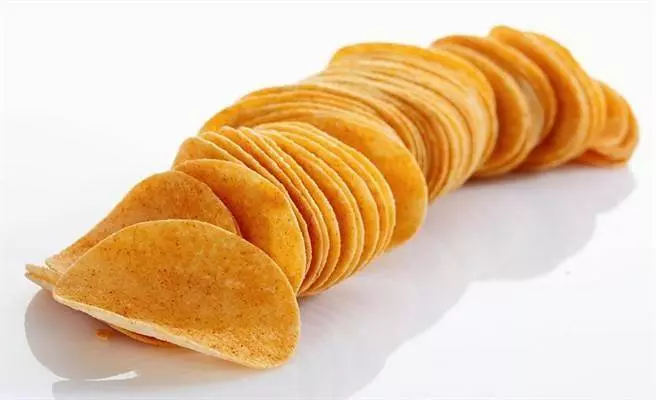 一直生痘痘?這7種食物會讓你『越吃越丑?』, 一定要趕快戒掉!中醫師:痘痘肌需少喝奶茶!