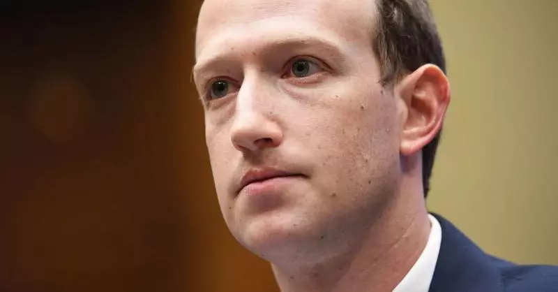 扎克伯格拒絕到英國議會在議員面前作證,英國議員指責Facebook是數字黑幫!