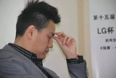 以下5個表現,說明你的肝臟已經受損了!肝臟受損,謹記飯後「一坐一閉」,睡前「三不要」