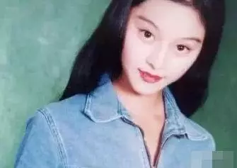 林心如19歲,陳德容19歲,范冰冰19歲,都不及她的19歲!