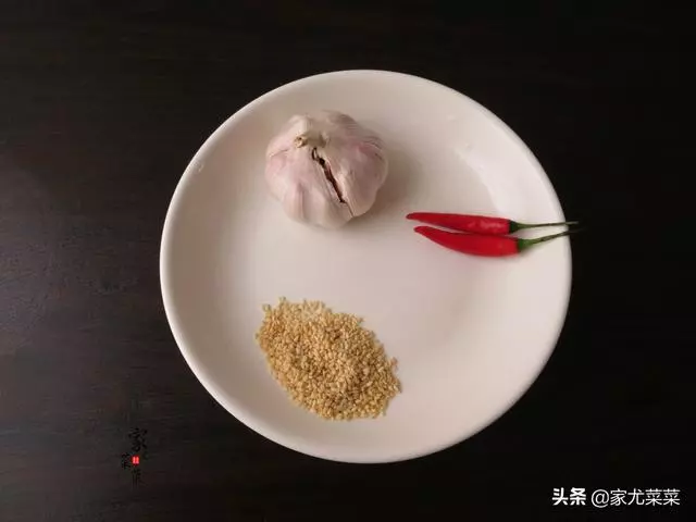 萬能調料汁的做法,不管拌什麼涼菜都好吃,涼拌菜必備