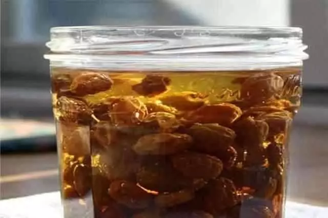 巧用葡萄乾,1周清除肝臟90%毒素,眼睛明亮,皮膚紅潤有光澤!