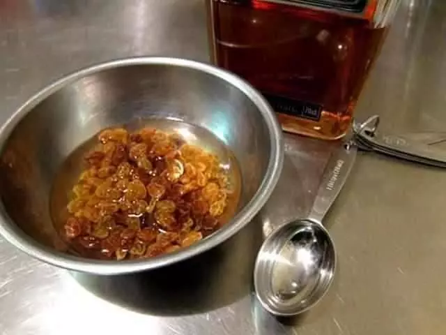 巧用葡萄乾,1周清除肝臟90%毒素,眼睛明亮,皮膚紅潤有光澤!