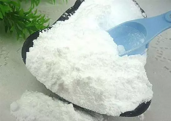 她把小蘇打【塗頭上】,好事馬上發生了,趕緊為家人收起來