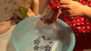她把小蘇打【塗頭上】,好事馬上發生了,趕緊為家人收起來