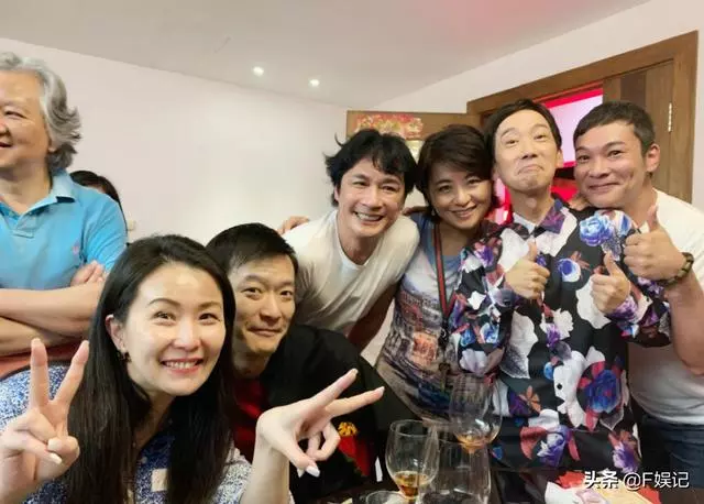 劉青雲張達明張耀揚新年齊聚角逐賭王,吳鎮宇笑容滿面成大贏家!