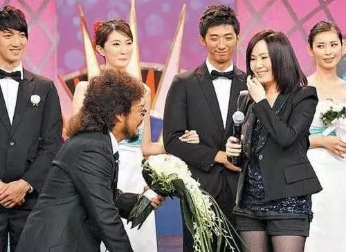 被問是否考慮費玉清當老公?江蕙說非常非常願意!費玉清則說…