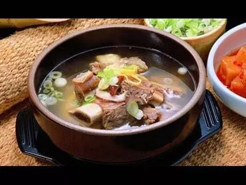 膝骨關節炎的人,一周吃1回,補關節、活血脈,膝蓋年輕腿腳好,中醫精髓為家人收好