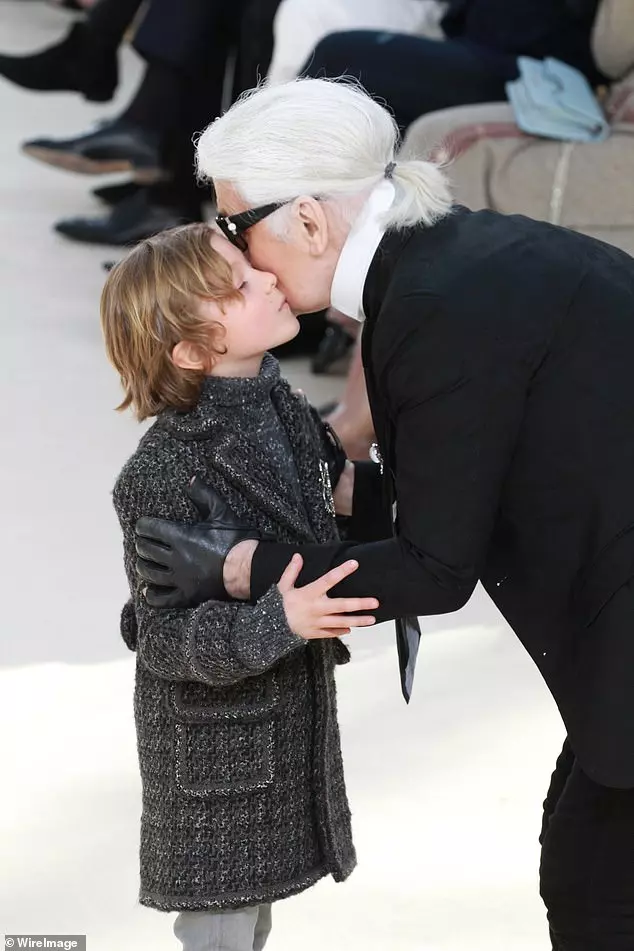 85歲老佛爺到天堂當時尚天使 2億財產將全歸他最寵愛的「11歲男孩」?