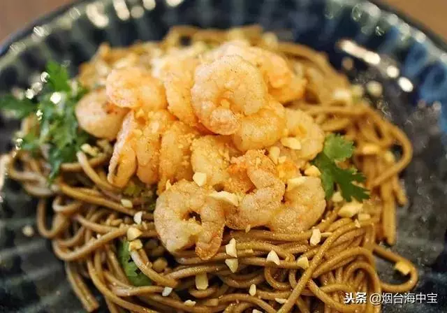 蝦頭拿來這樣做麵條,好吃極了,還不浪費!