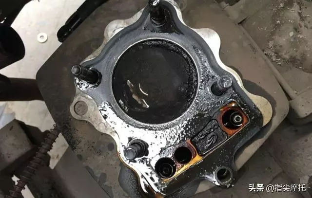 上篇:摩托車發動機燒機油冒青煙,故障成因是啥?教你檢查排除!