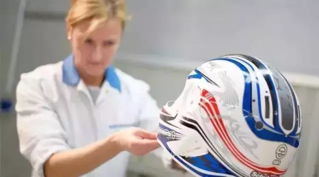 如何選到最安全的摩托車頭盔?這種准沒錯!