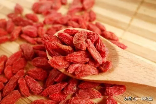 蠢蠢欲動的春天,肺火、心火、肝火,胃火,五臟起火了咋辦?