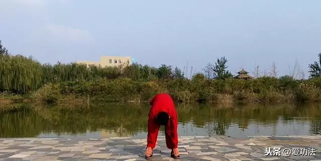 【 健身氣功八段錦 】