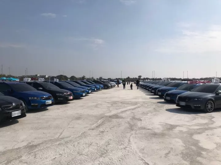 旅行風的SKODA車主好多啊~