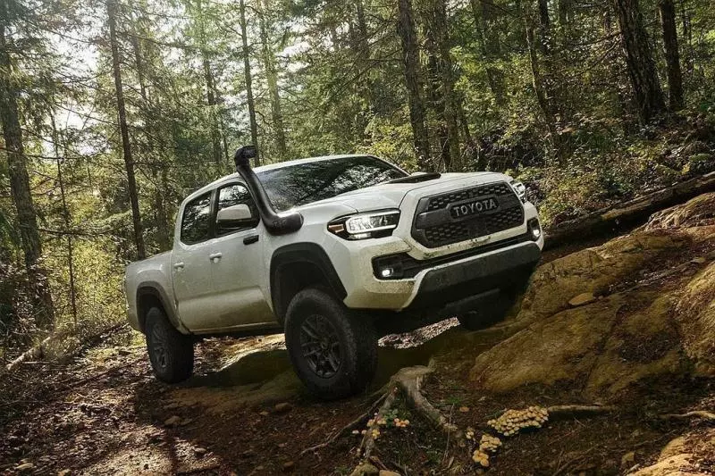 史上配備最好!小改款Toyota Tacoma迎戰Ford Ranger | 車壇新訊 | 國際車訊