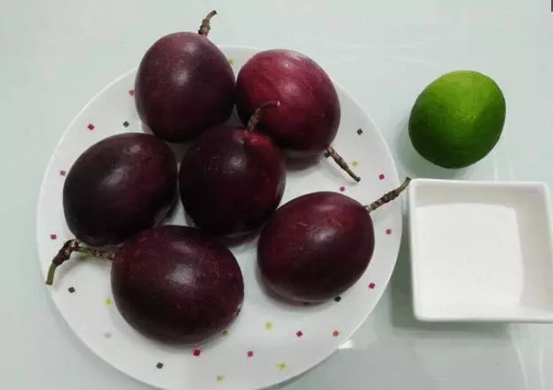 吃了這麼久的百香果,現在才知道百香果是要這樣吃....才會保護心臟降血壓,連膝關節也好了!
