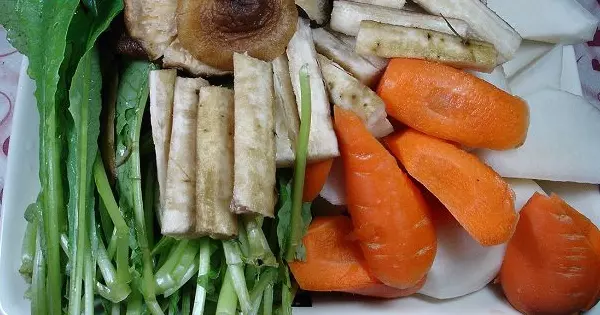 日本博士原本會因癌症而死掉,但他最後卻靠自己研究出來的「五行蔬菜湯」成功抑製癌症!