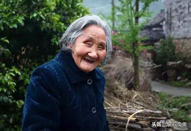 人間最苦的兩個人—老爸和老媽
