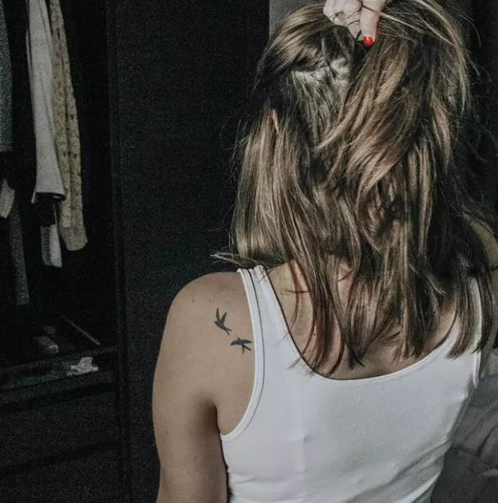 刺青不分年齡 19個「充滿愛的力量」的耀眼刺青