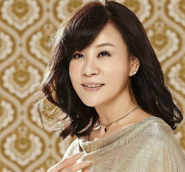 57歲龍千玉29年瞞婚生子,兒女竟相繼遭遇不幸!6年後近況曝光,網友:雨過天晴!