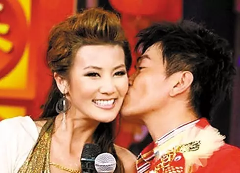 宋新妮嫁總裁5年「求子兩度夢碎」!痛心找代理孕母的她...意外爆出當年「分手吳宗憲」內幕!