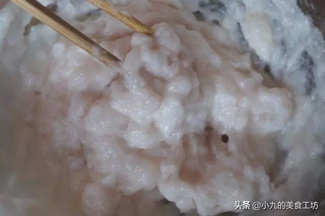 想吃魚丸不用買,自己在家就能做,鮮美滑嫩Q彈!