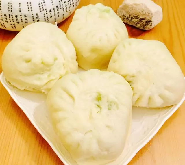 這個蔬菜是【天然的鈣片】,種進花盆中長瘋快,15天就能吃 !