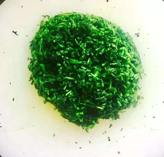 這個蔬菜是【天然的鈣片】,種進花盆中長瘋快,15天就能吃 !