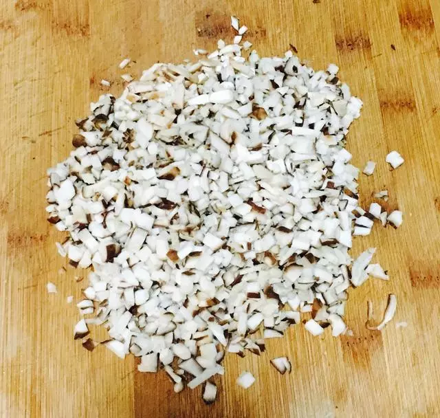 這個蔬菜是【天然的鈣片】,種進花盆中長瘋快,15天就能吃 !