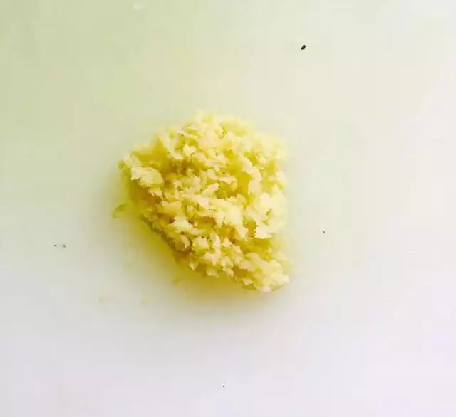這個蔬菜是【天然的鈣片】,種進花盆中長瘋快,15天就能吃 !