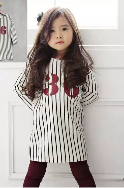 5歲小女孩太萌「收服阿拉伯土豪」全家被接過去住,「現在長相曝光」網直呼:最年輕的富婆!