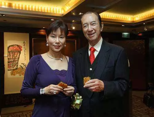 澳門賭王何鴻燊住院,兒子公布結婚,內地少女奉子成婚進豪門沖喜?