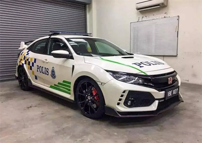 太酷了吧!Honda Civic Type R FK8 ,或將成為最新的「大道之鷹」?