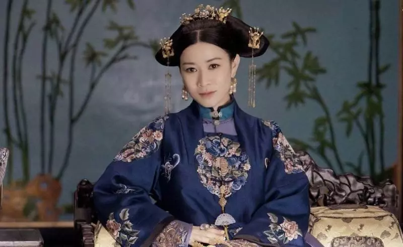 50歲鄭嘉穎當爹曬帥氣兒子照片,前女友佘詩曼道出當下心情