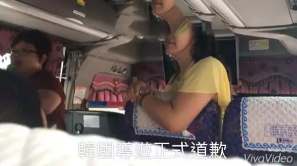 南韓惡導遊關冷氣「逼臺灣團下車購物」,遊客團結一致用「這招」最終逼她眼紅道歉,網贊:【臺灣人超硬骨】