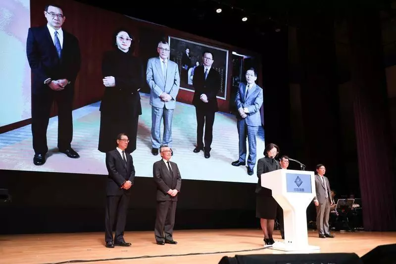 嚴凱泰遺孀「很早就接手集團」冠夫姓扛下重擔 4大老臣曝「她比嚴凱泰還厲害」不得不佩服她