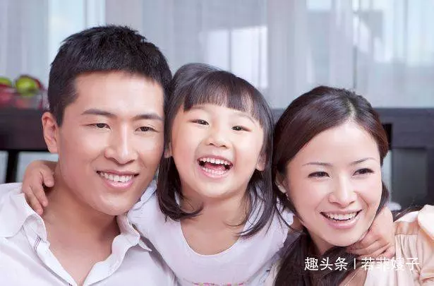 老公離婚,小三穿名牌上門挑釁,進了老婆臥室,如遭雷擊