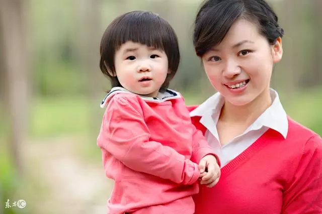 和女兒冷戰3年終於見到她,聽到孩子叫的那聲外婆,我笑開花了